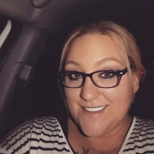 Meet your Posher, Alicia